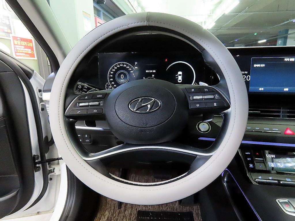 HYUNDAI Grandeur - Vista 8