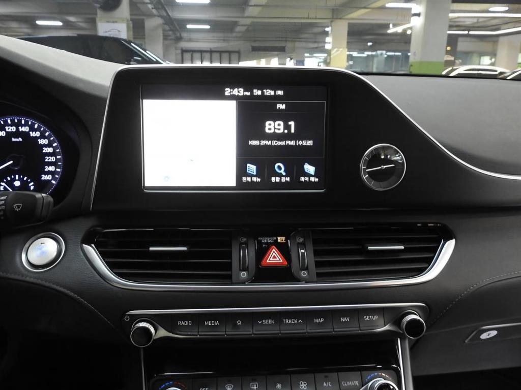 HYUNDAI Grandeur - Vista 10