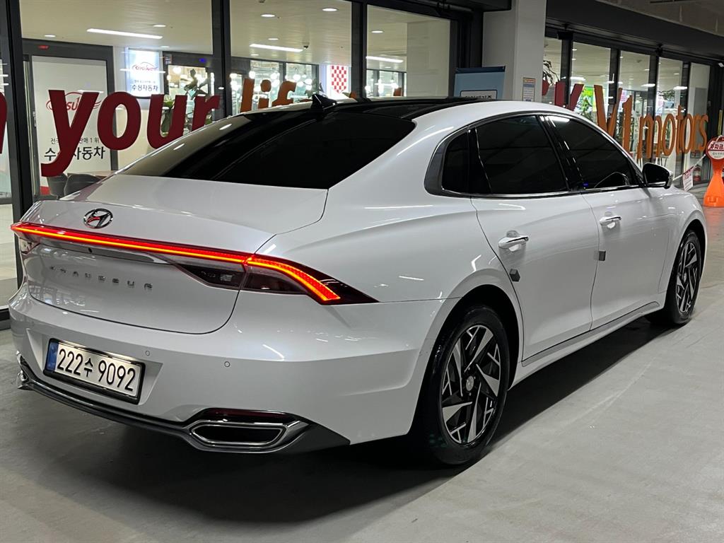 HYUNDAI Grandeur - Vista 4