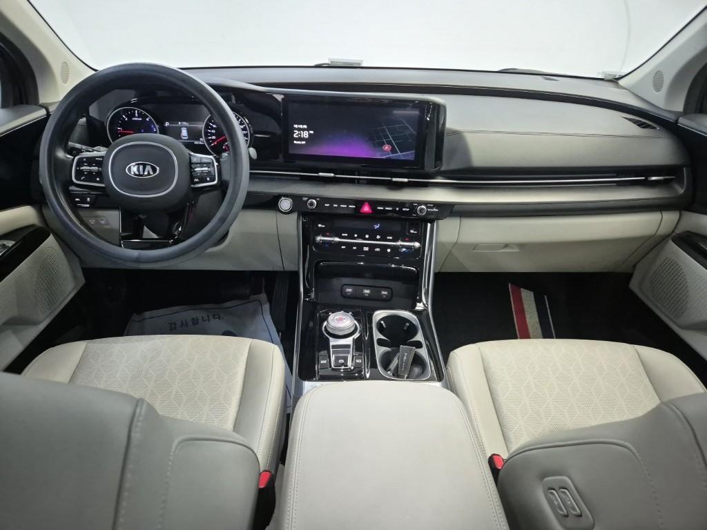 KIA Carnival - Vista 7