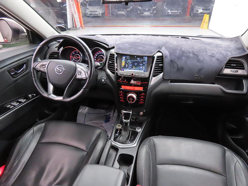 Ssangyong Tivoli - Vista 5