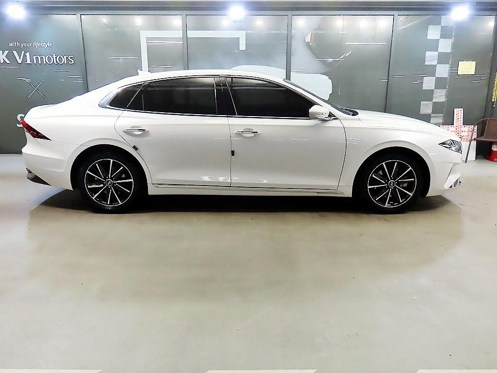 HYUNDAI Grandeur - Vista 3