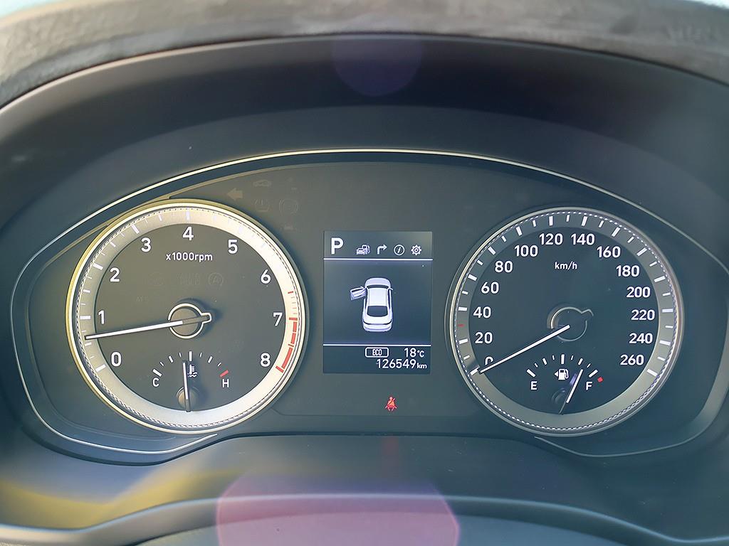 HYUNDAI Grandeur - Vista 11
