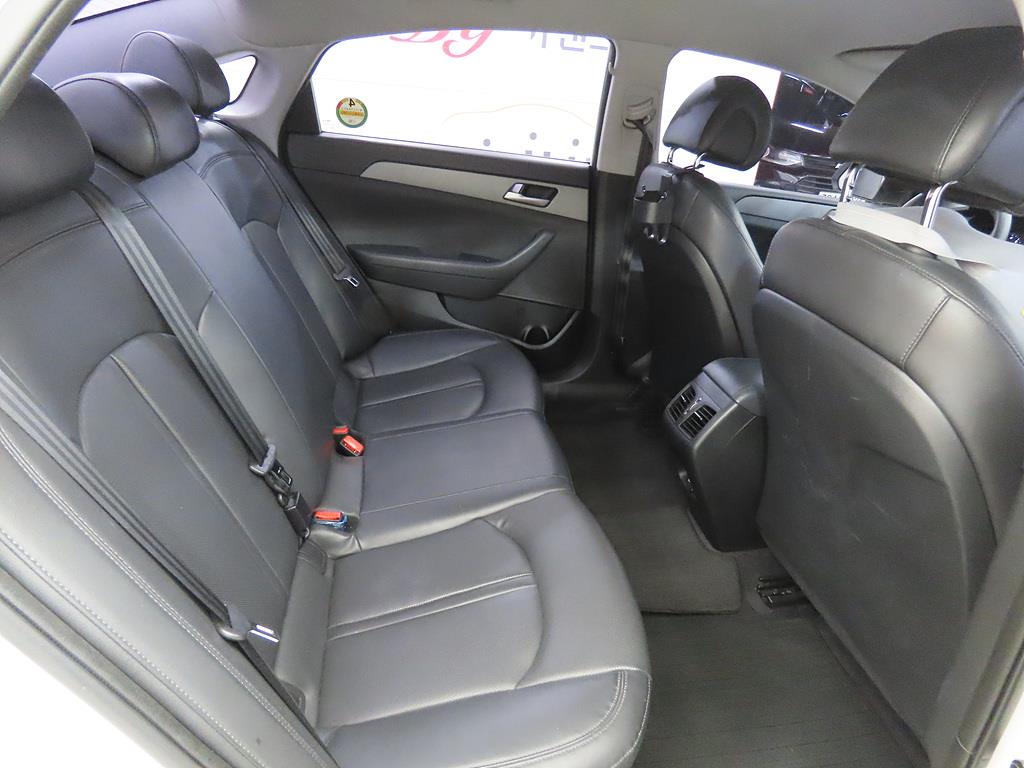 HYUNDAI Sonata - Vista 7
