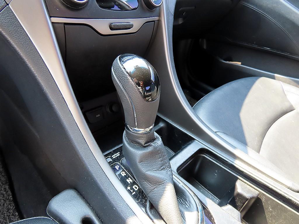 HYUNDAI Sonata - Vista 11