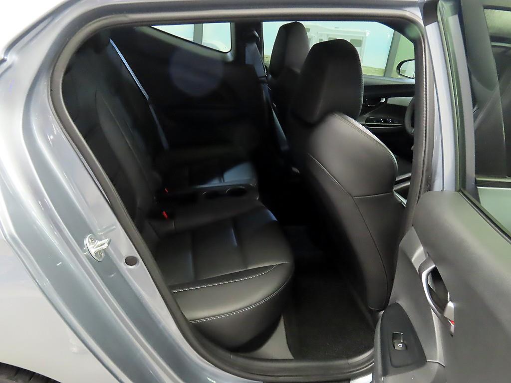 HYUNDAI Veloster - Vista 7