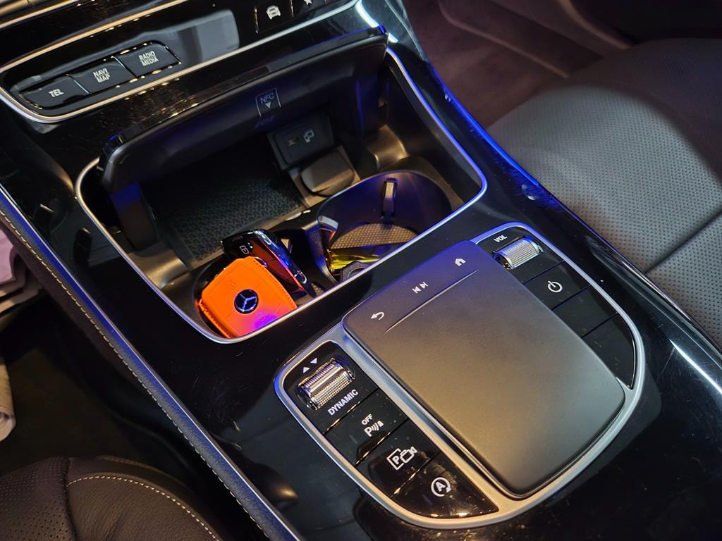 Mercedes Benz E class - Vista 10