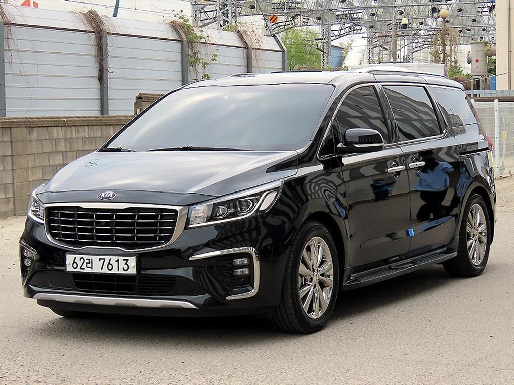 KIA Carnival - Vista 2