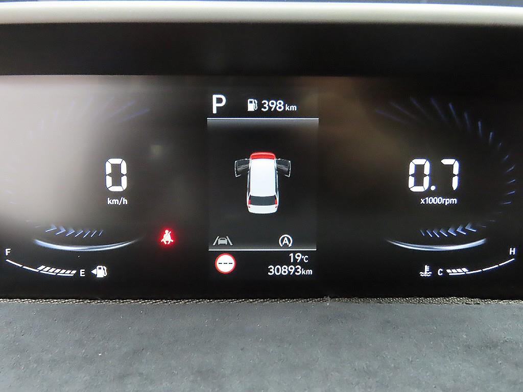HYUNDAI Staria - Vista 11