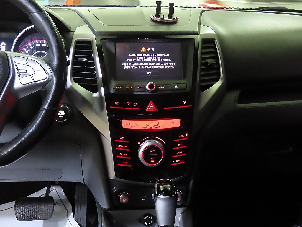 Ssangyong Tivoli - Vista 11
