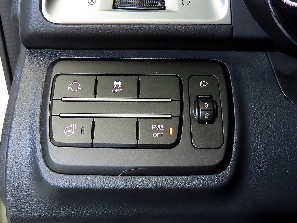 Ssangyong Tivoli 2016 Blanco - Importación desde Corea - HF Imports Iquique - Foto 14