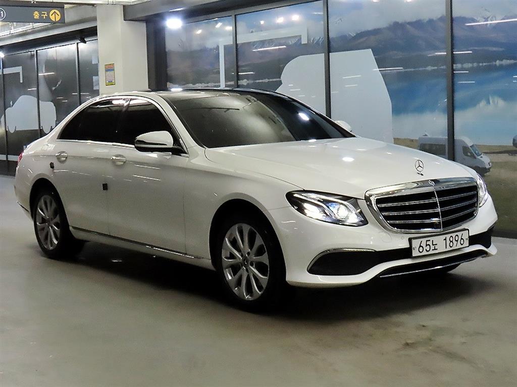 Mercedes Benz E class 2019 Blanco - Importación desde Corea - HF Imports Iquique - Foto 1