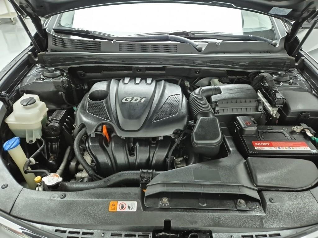 HYUNDAI Grandeur - Vista 7