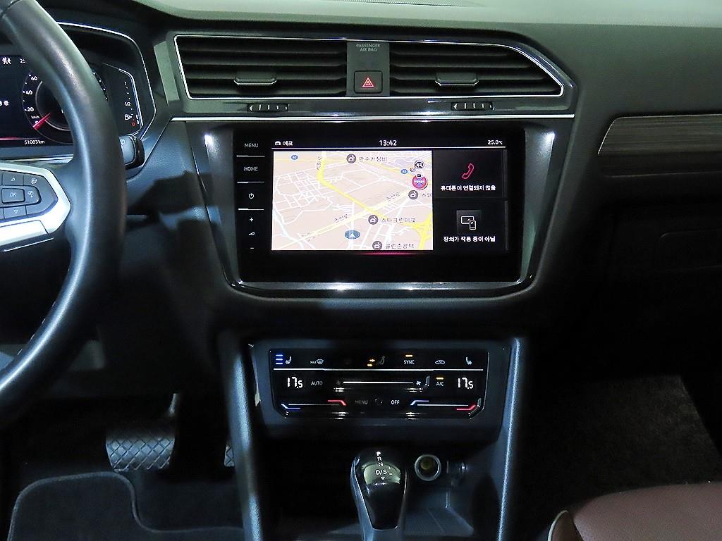 Volkswagen Tiguan - Vista 11