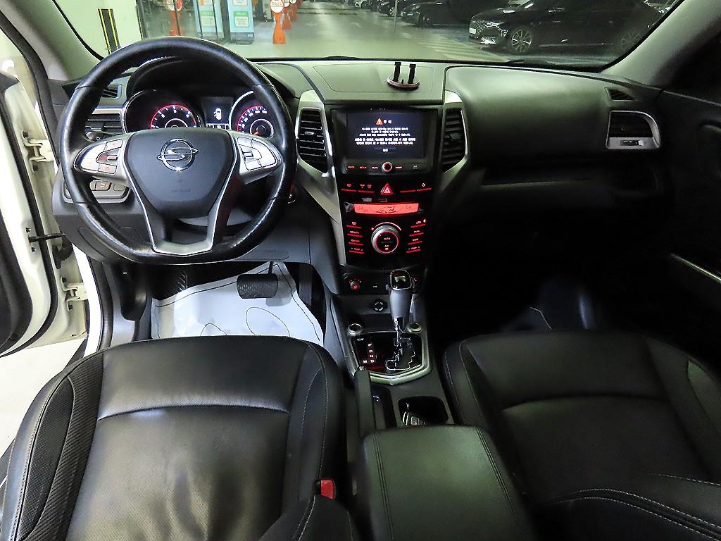 Ssangyong Tivoli - Vista 10