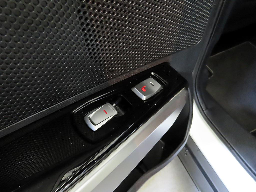 Ssangyong Tivoli 2016 Blanco - Importación desde Corea - HF Imports Iquique - Foto 17