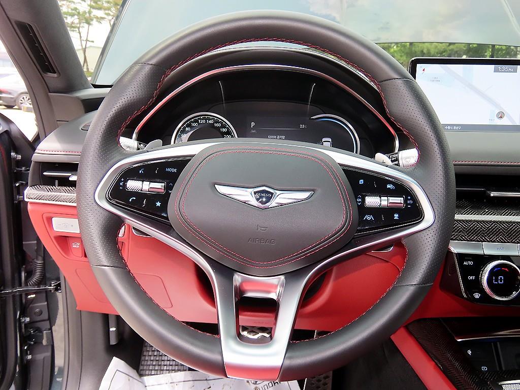 Genesis G80 - Vista 8
