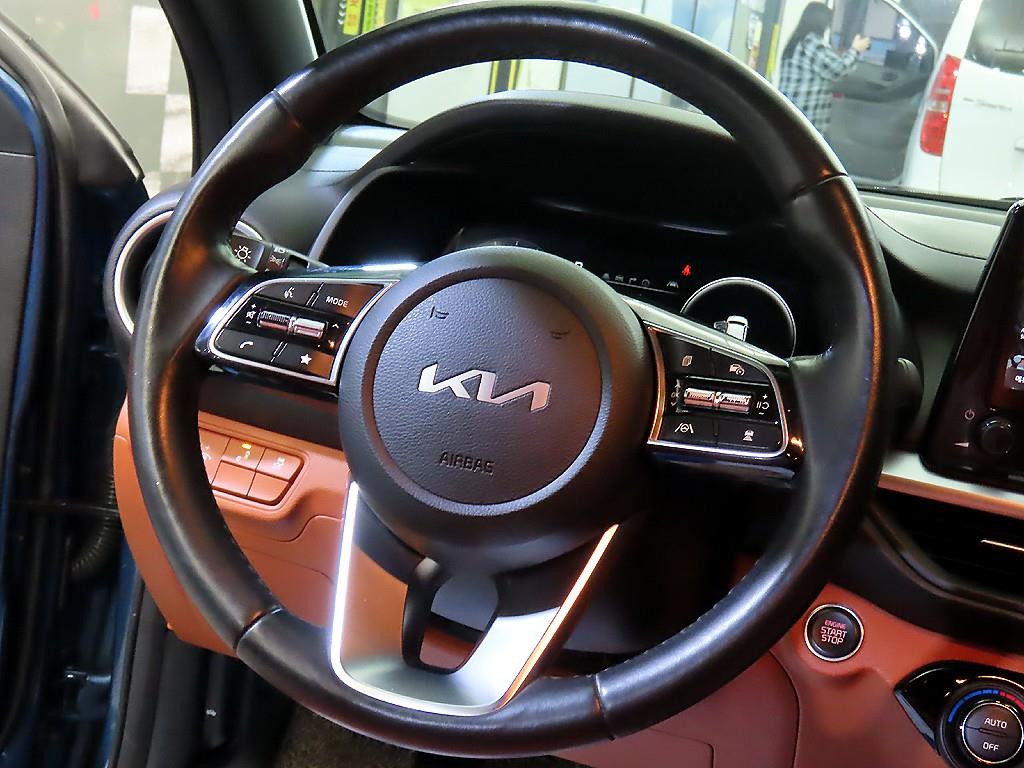 KIA K3 - Vista 8