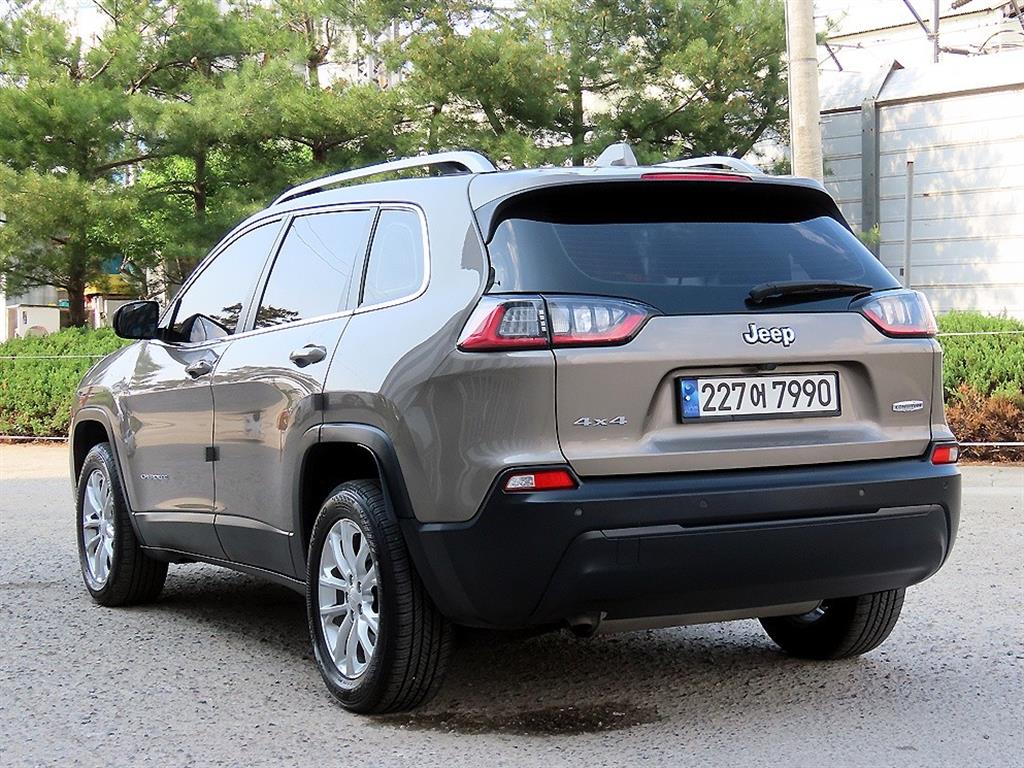 Jeep Cherokee - Vista 3