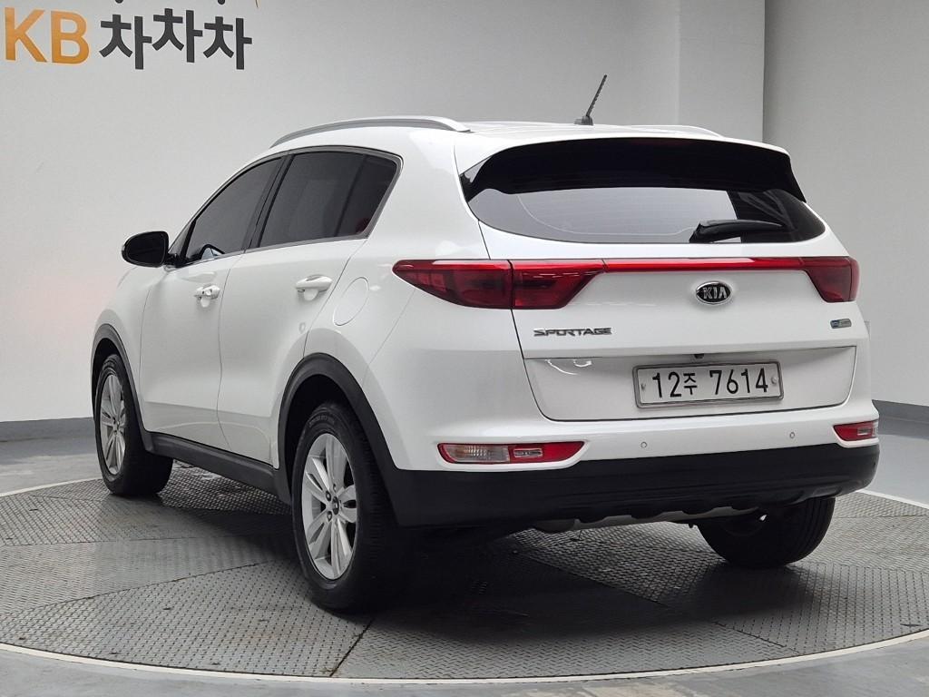 KIA Sportage - Vista 3