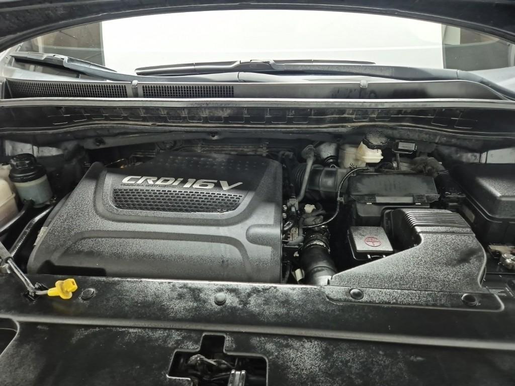 KIA Carnival - Vista 5