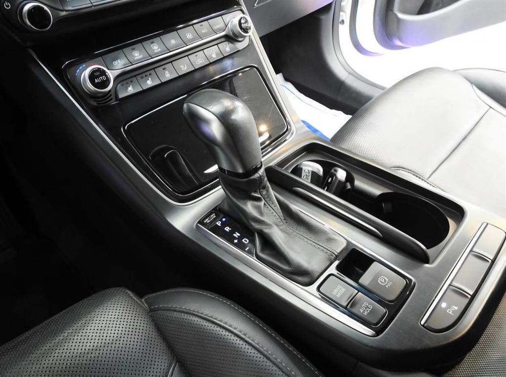 HYUNDAI Grandeur - Vista 12