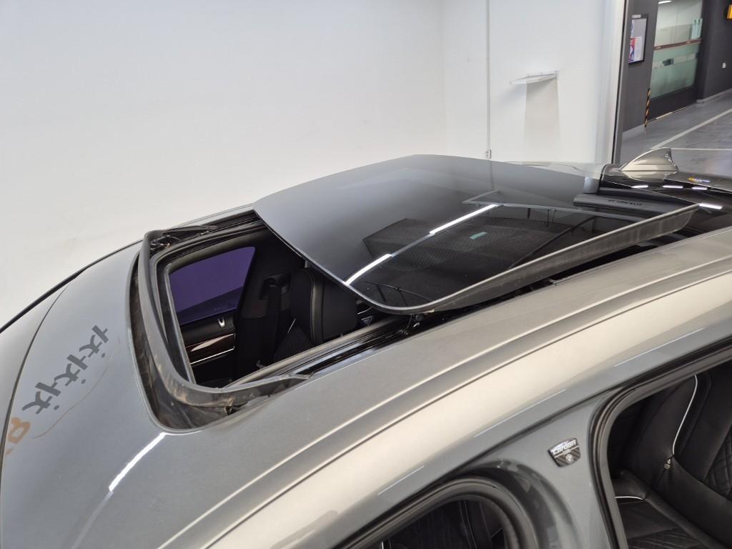 BMW 7 Series - Vista 8