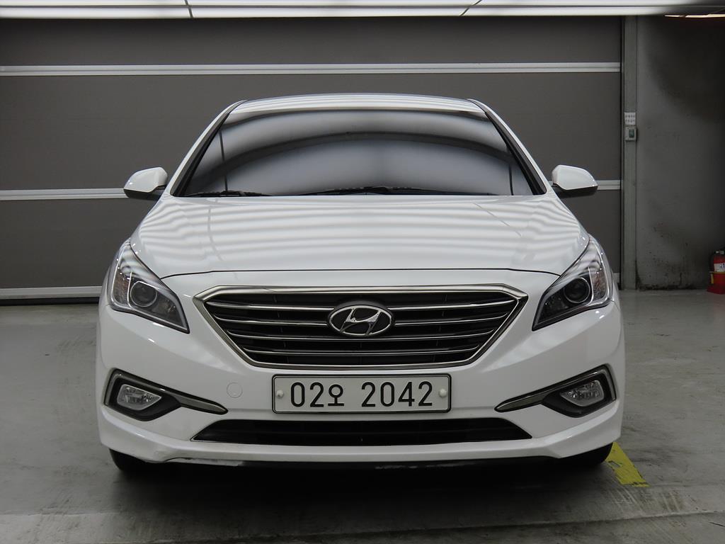 HYUNDAI Sonata - Vista 2