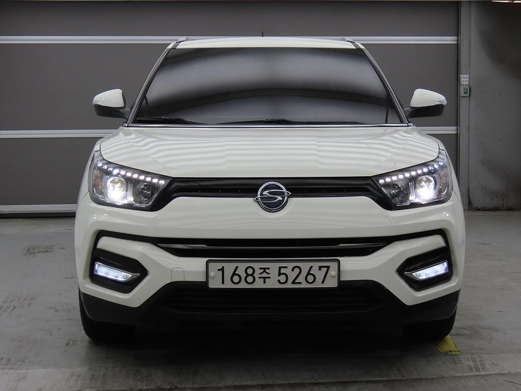Ssangyong Tivoli - Vista 2