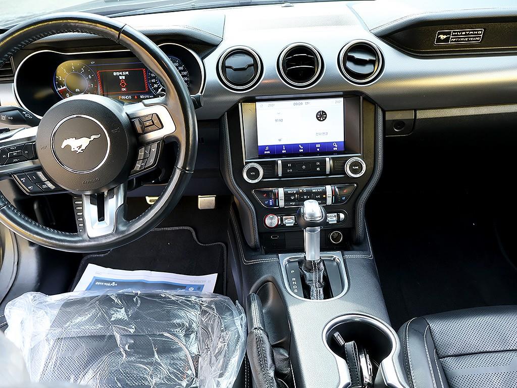 Ford Mustang - Vista 9