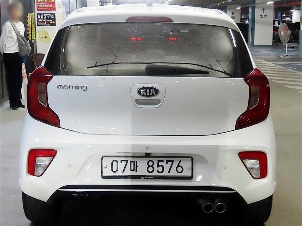 KIA Morning - Vista 5