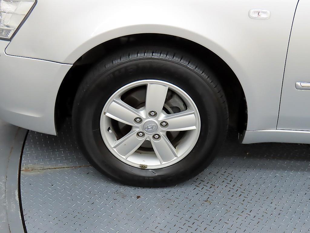 HYUNDAI Sonata 2009 Plateado - Importación desde Corea - HF Imports Iquique - Foto 17
