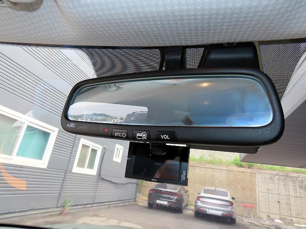 HYUNDAI Casper - Vista 12