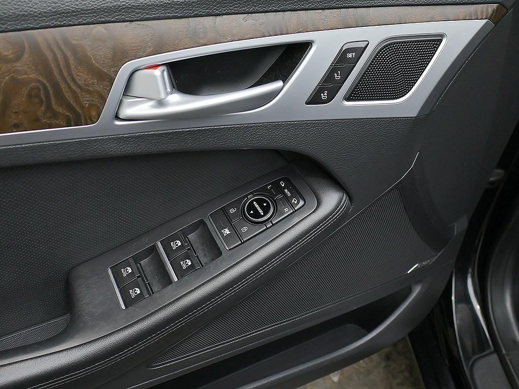 HYUNDAI Genesis 2014 Negro - Importación desde Corea - HF Imports Iquique - Foto 13
