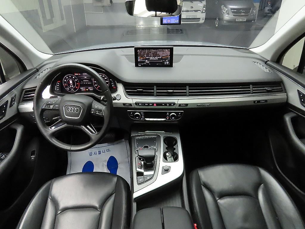 Audi Q7 - Vista 8