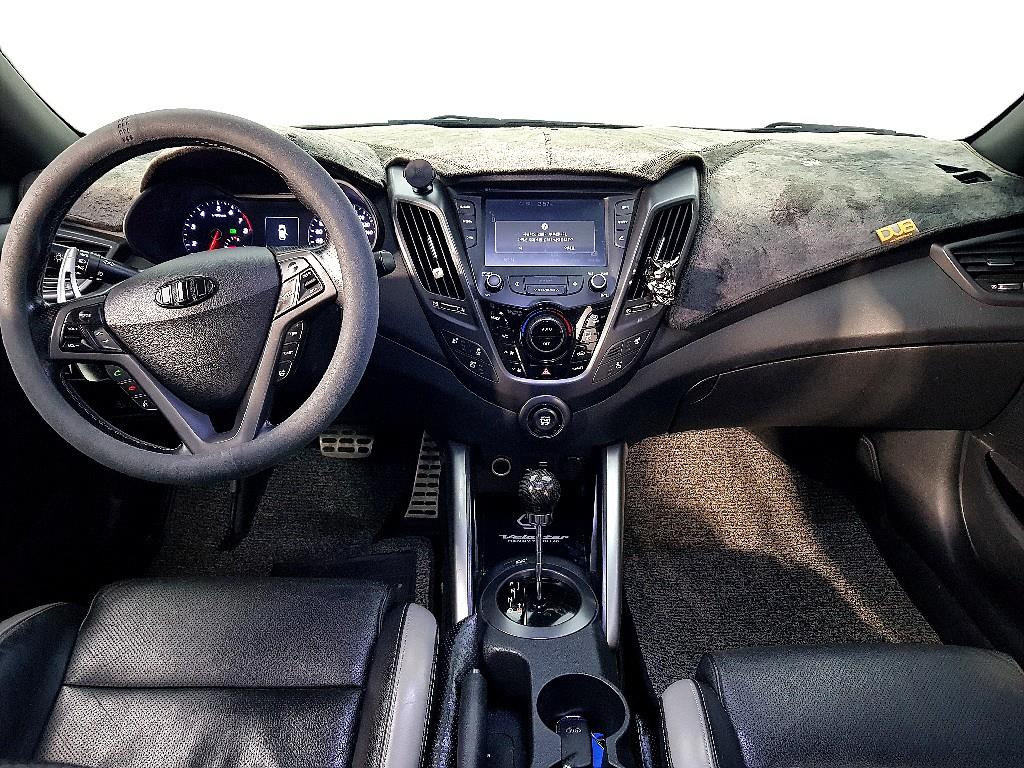 HYUNDAI Veloster - Vista 5