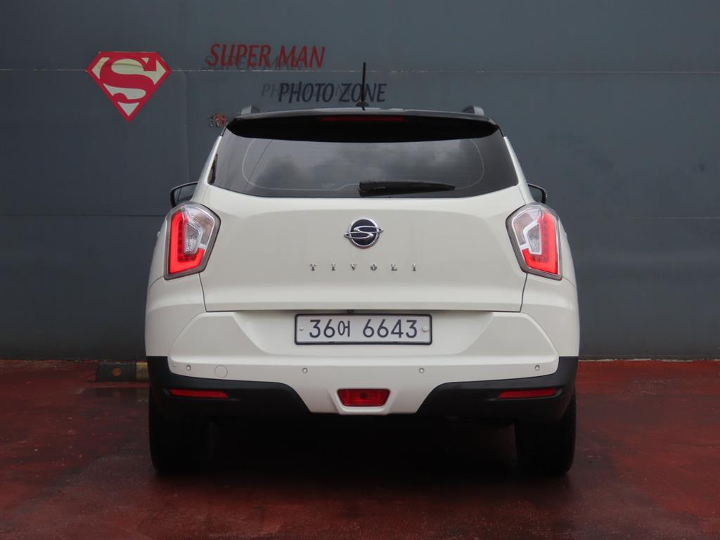 Ssangyong Tivoli - Vista 7