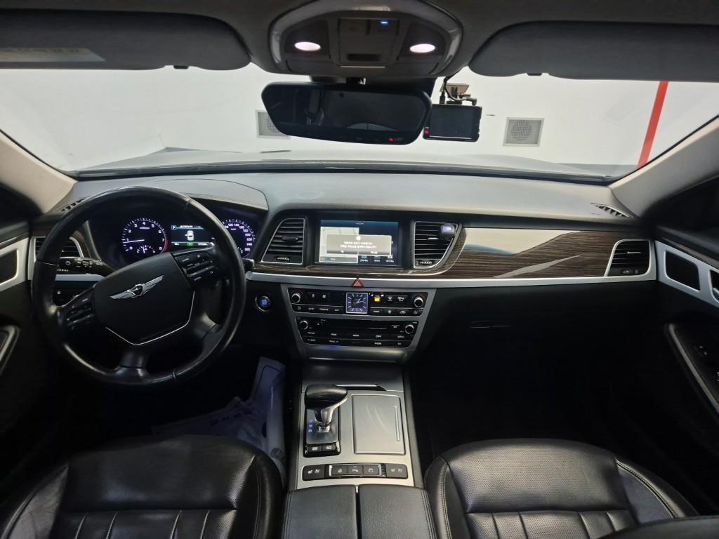 Genesis G80 - Vista 7