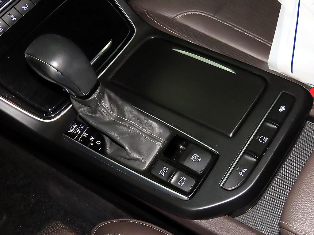 HYUNDAI Grandeur - Vista 12