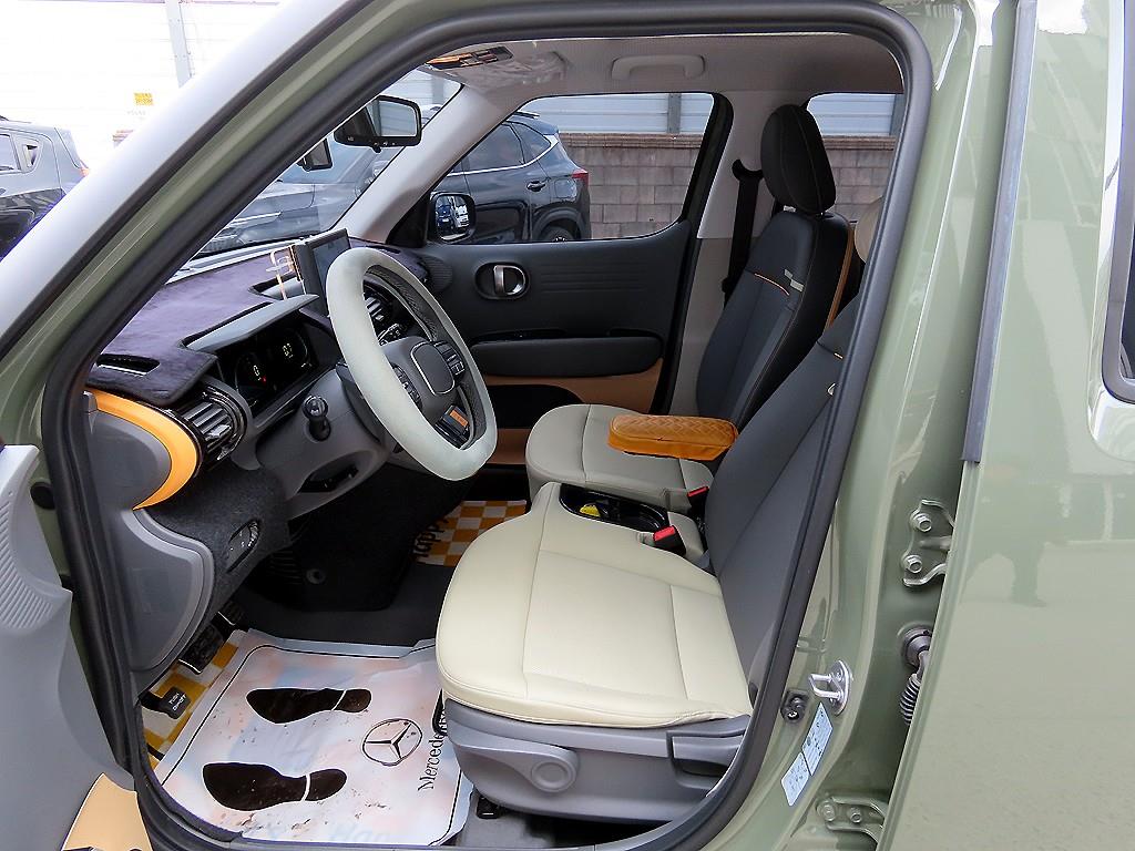 HYUNDAI Casper - Vista 5