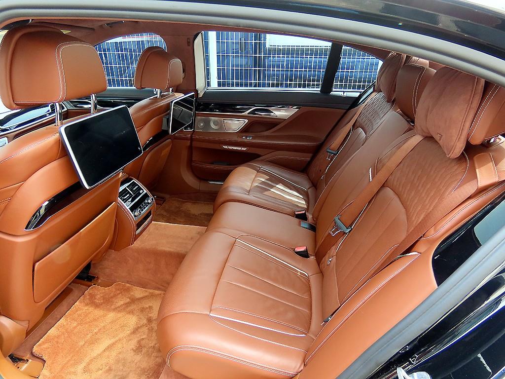 BMW 7 Series - Vista 6