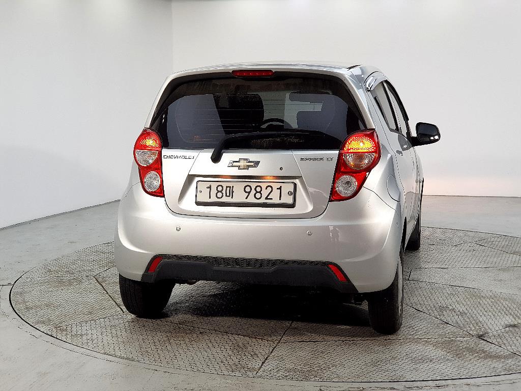 Chevrolet Spark - Vista 3