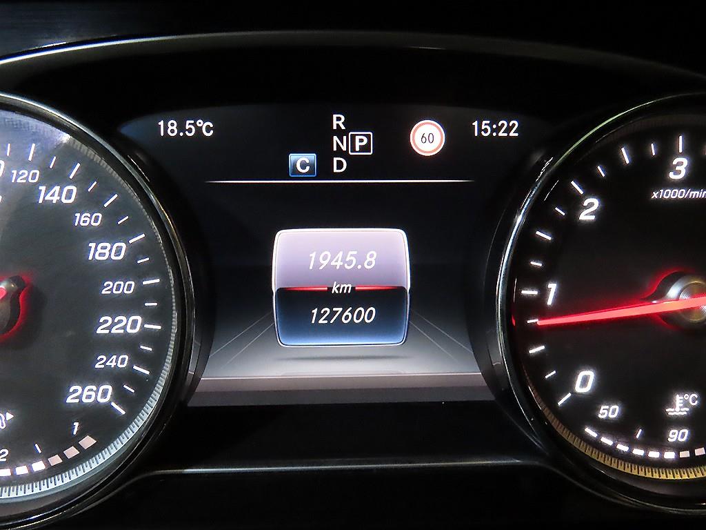 Mercedes Benz E class - Vista 9