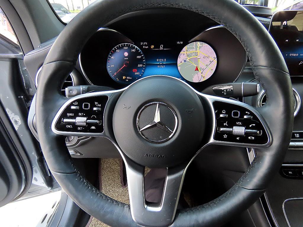 Mercedes Benz GLC Class - Vista 8