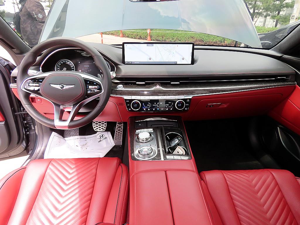 Genesis G80 - Vista 7