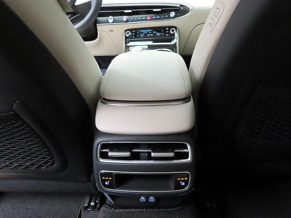 Genesis GV70 2026 Blanco - Importación desde Corea - HF Imports Iquique - Foto 16