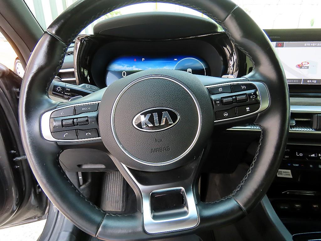 KIA K5 - Vista 8