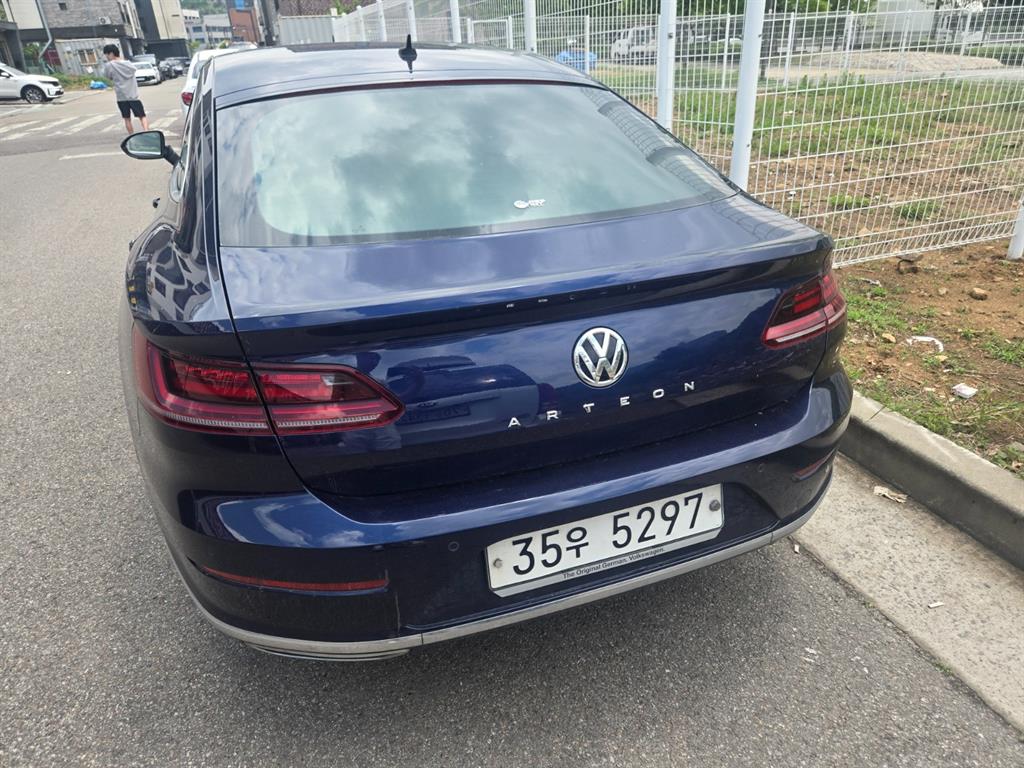 Volkswagen Arteon 2019 Azul - Importación desde Corea - HF Imports Iquique - Foto 1
