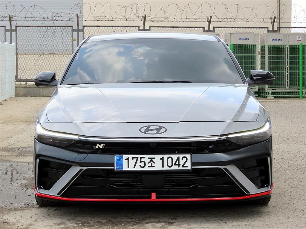 HYUNDAI Avante 2024 Gris - Importación desde Corea - HF Imports Iquique - Foto 1
