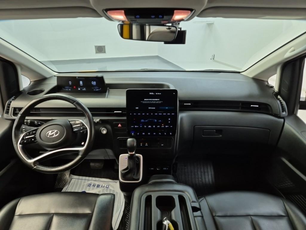 HYUNDAI Staria - Vista 7